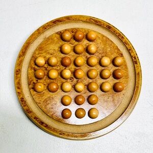 Vintage Company Mahogany Round Wood Solitaire 7.5" Game Board And Wood Marbles